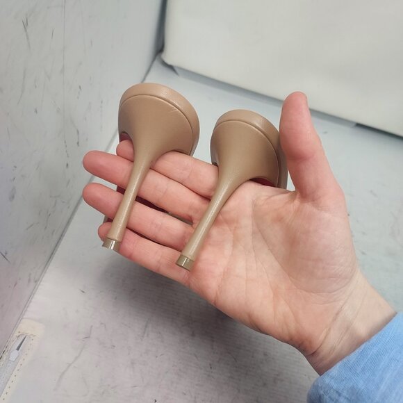 CHRISTIAN LOUBOUTIN Me Dolly Leather Blush Mule Sandal - Picture 9 of 12